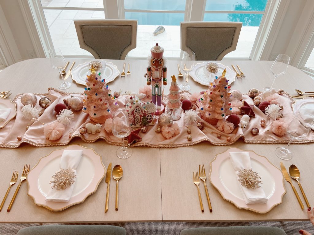 A Pink Christmas Dinner Table!